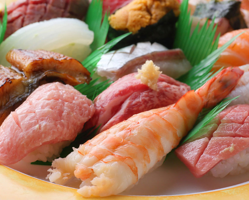 寿司(すし)料理の紹介 盛り合わせ、お好み握り、棒寿司などもご用意